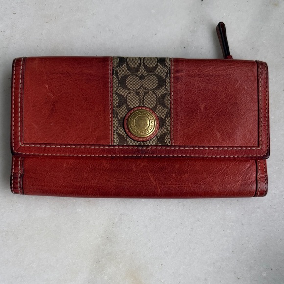 Coach Handbags - Vintage Coach Wallet